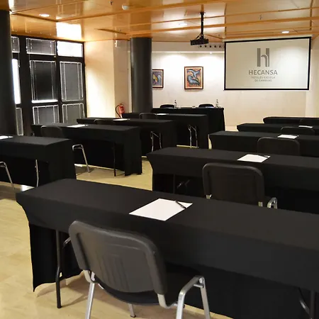 Escuela Cruz Санта-Крус-де-Тенерифе