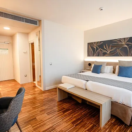 Hotell Escuela Cruz 4*